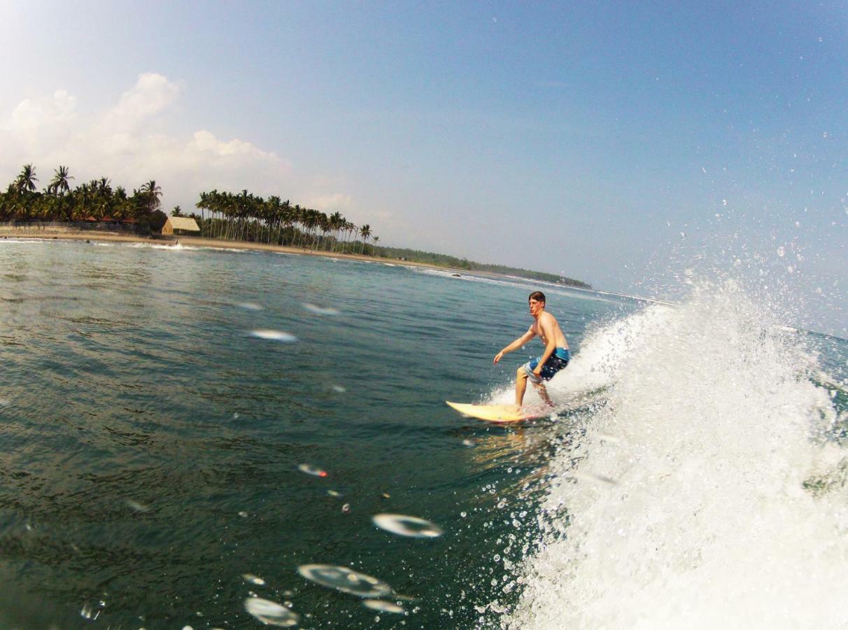 The Nyamo Surf & Stay Pulukan Bagian luar foto
