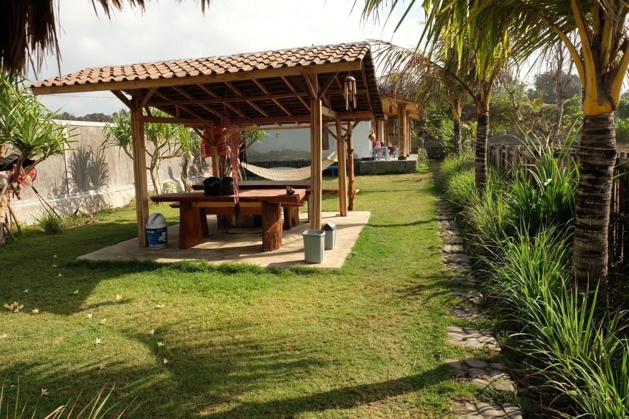 The Nyamo Surf & Stay Pulukan Bagian luar foto